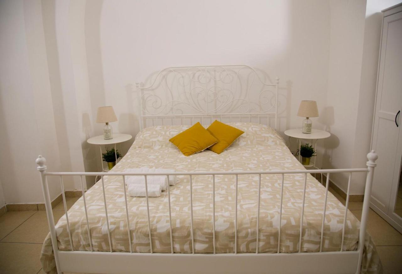 Agathe Guest House Катания Екстериор снимка