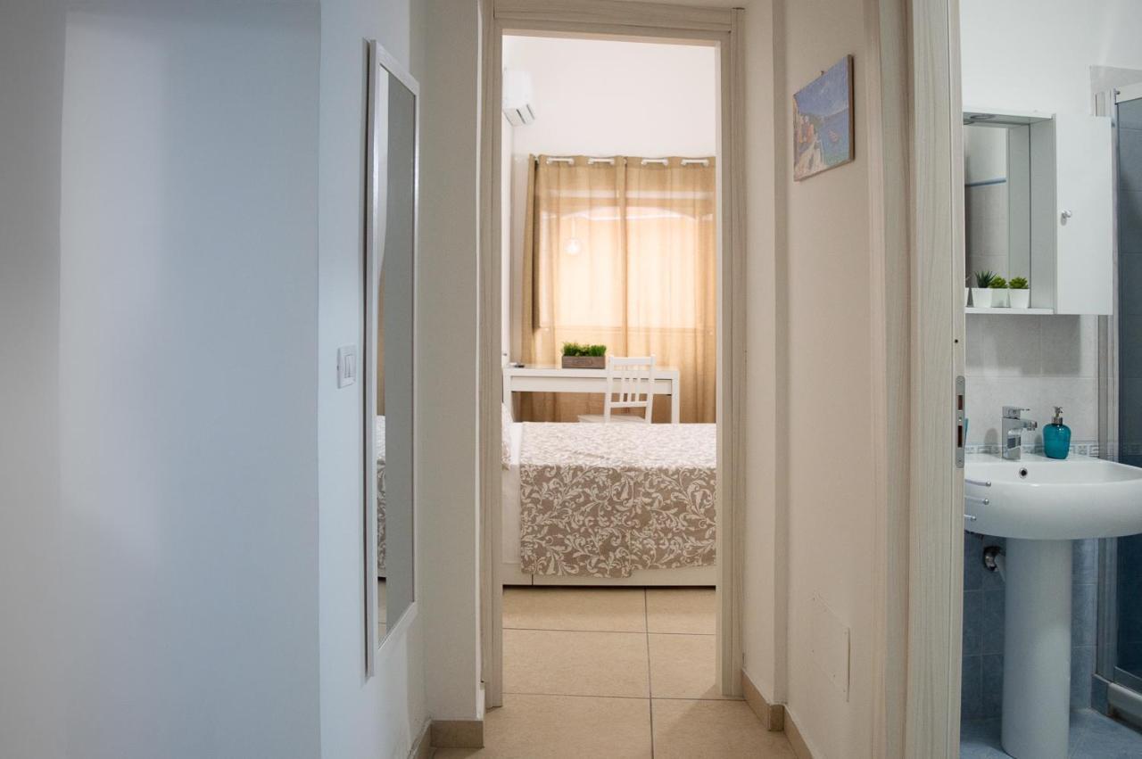 Agathe Guest House Катания Екстериор снимка