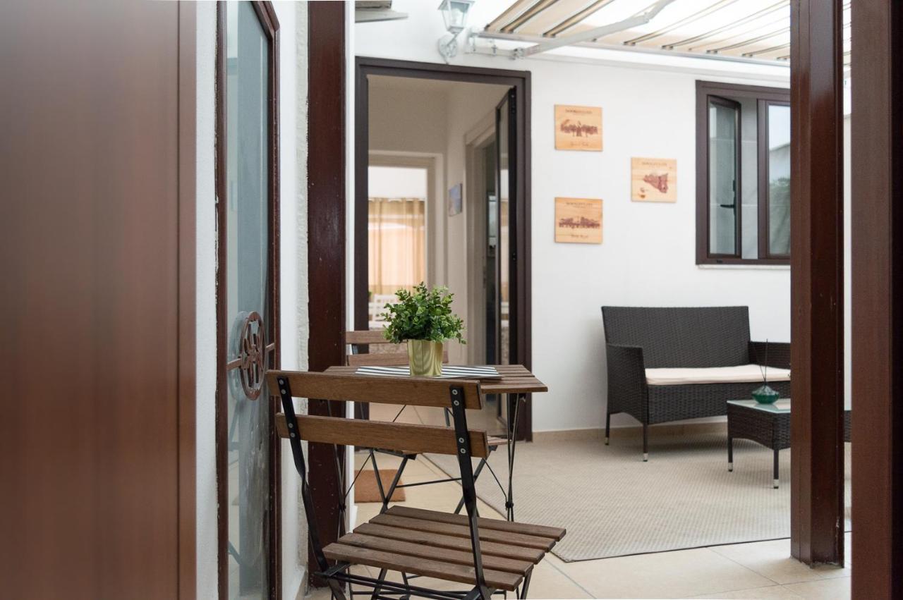 Agathe Guest House Катания Екстериор снимка