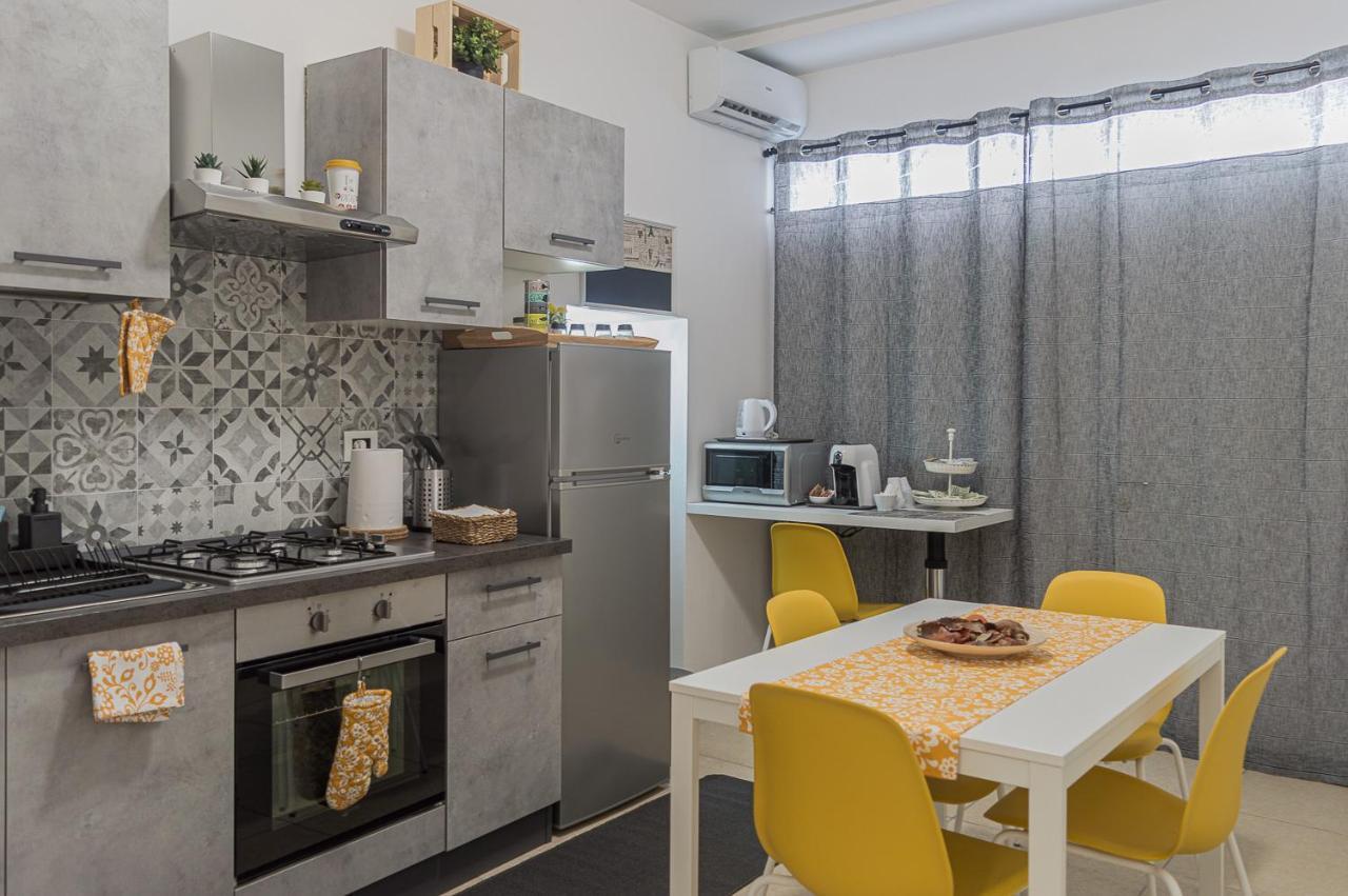 Agathe Guest House Катания Екстериор снимка